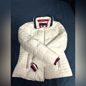 Women's Tommy Hilfiger Jacket
(Size Large)